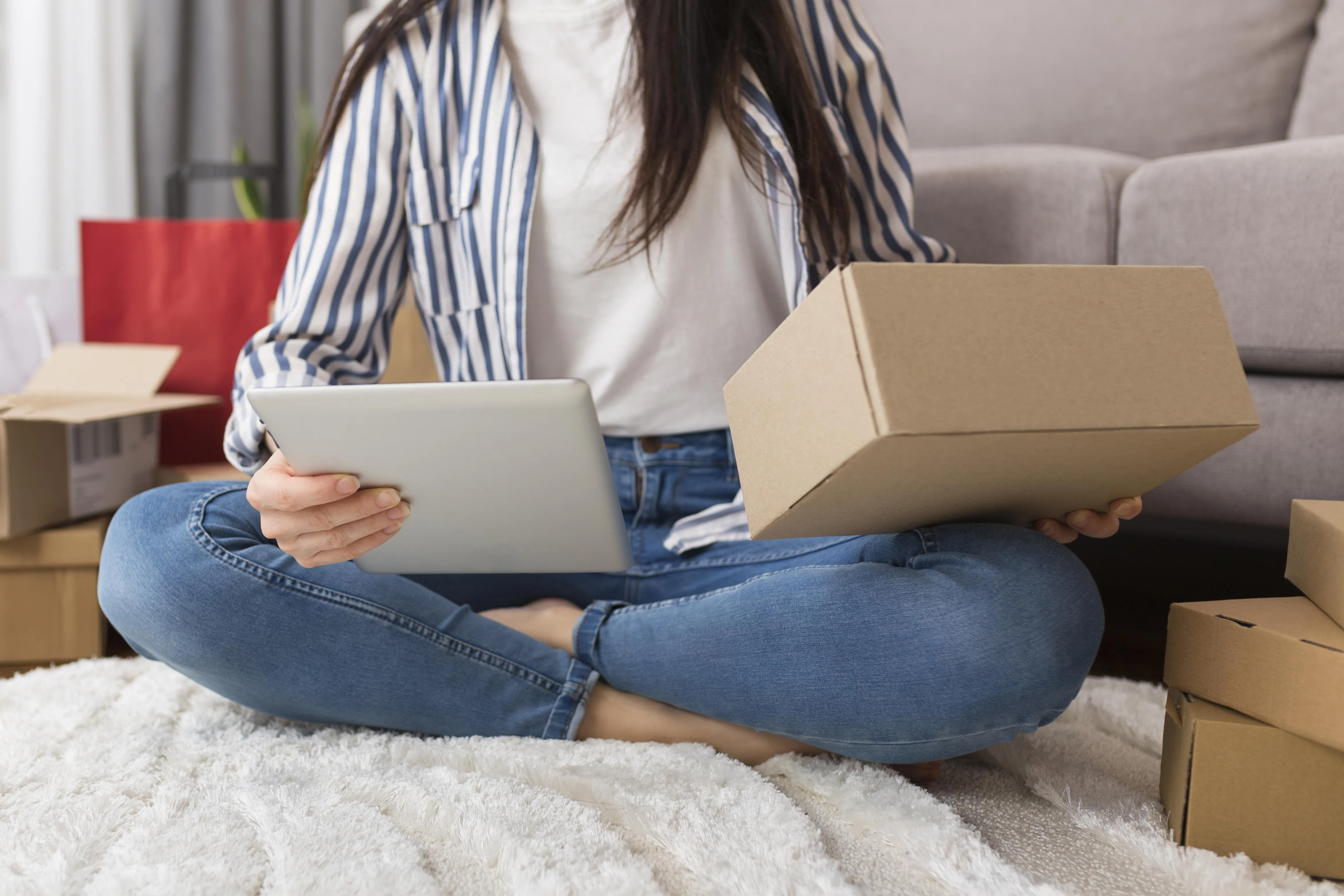 E-Ticarette İade ve Cayma Hakkı: Satıcı ve Alıcıların Yasal Sorumlulukları kapak görseli